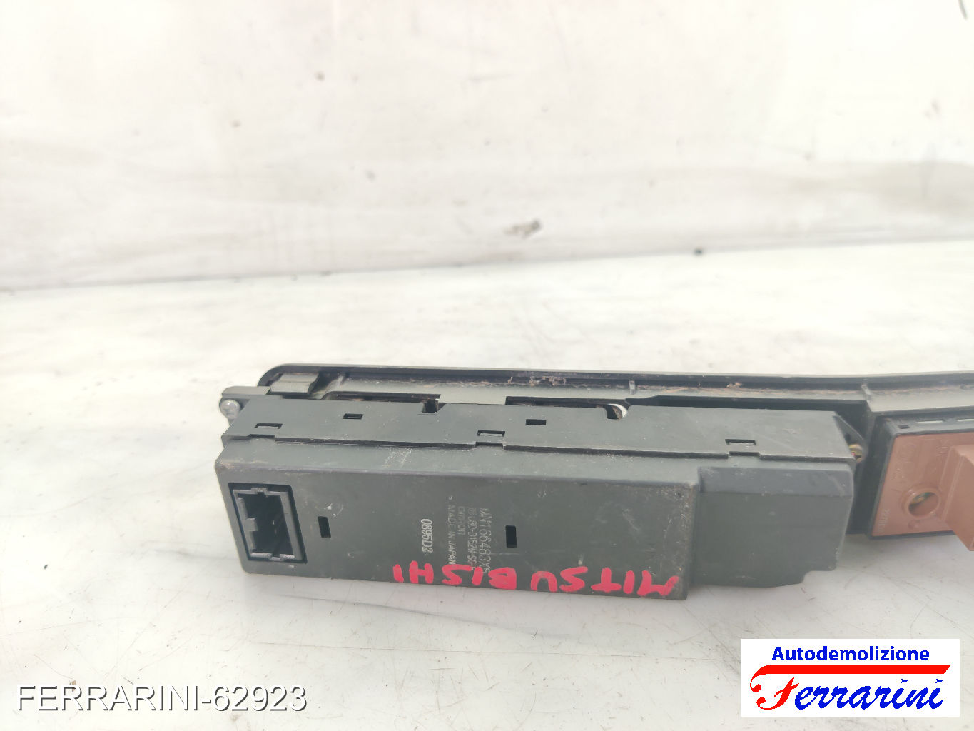 Pulsantiera Tastiera Alzavetro MITSUBISHI PAJERO SPORT 1 K7, K9 1998-2007 7
