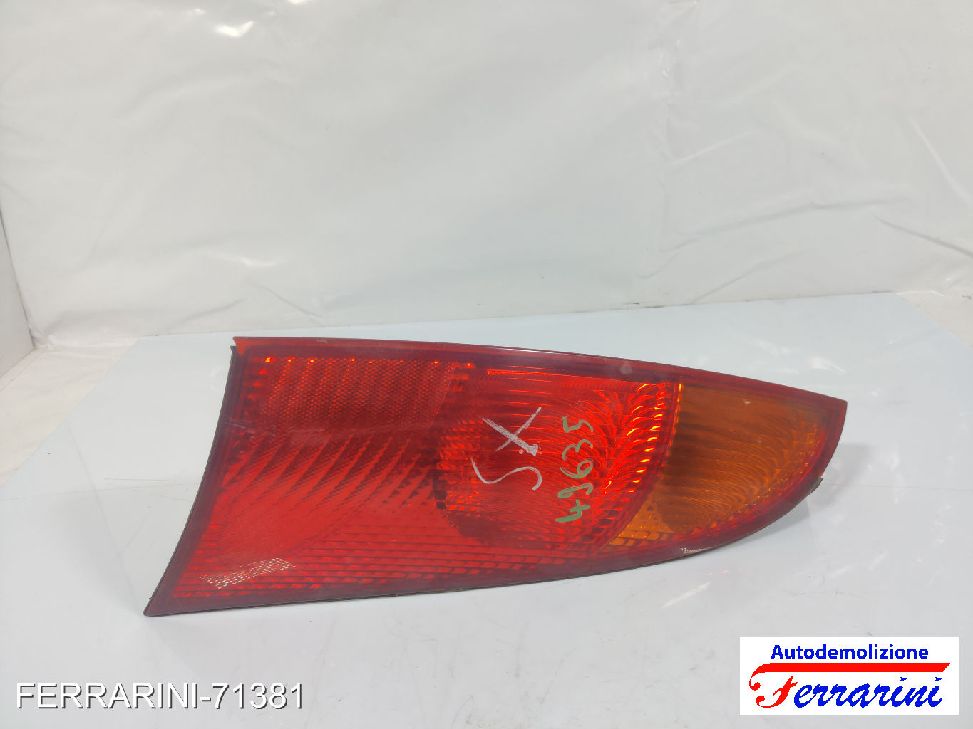 Fanalino Stop Posteriore FORD FOCUS DAW, DBW 2001-2004 sinistro, sx 1214223 8