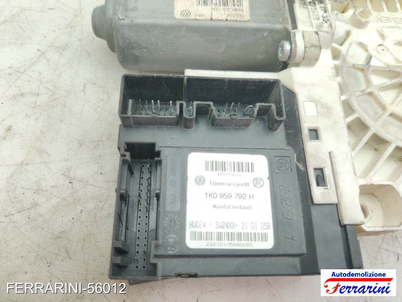 Alzavetro VW GOLF 5 1K1 2003-2008 destro, dx, frontale, anteriore 1K0959792H