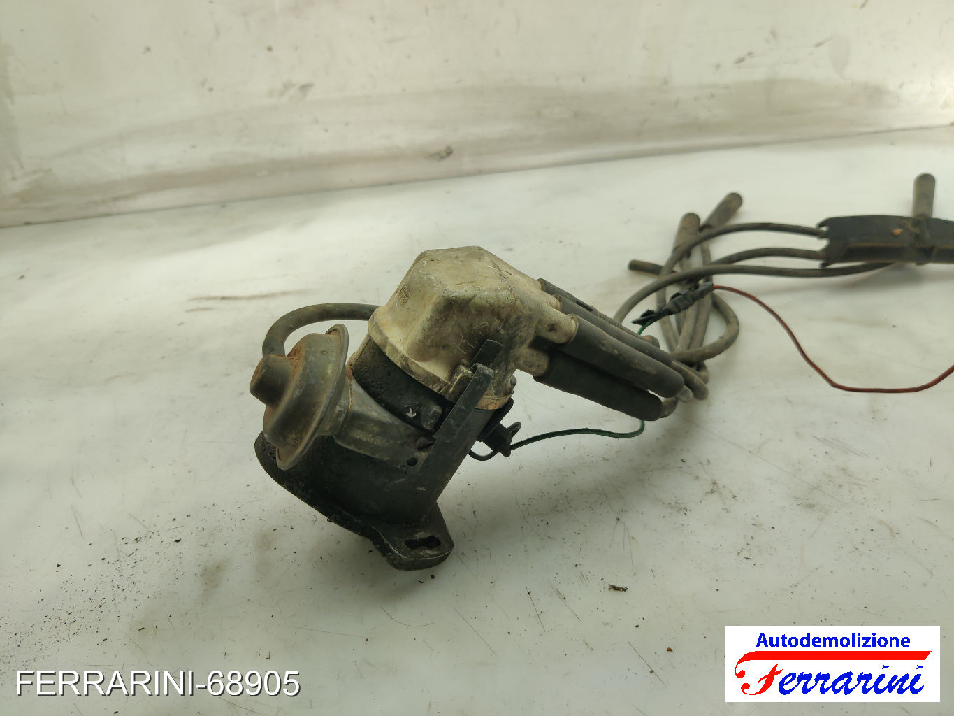 Spinterogeno Distributore OPEL CORSA A S83 1.6 GSI 1988-1990 90008020, 1211006