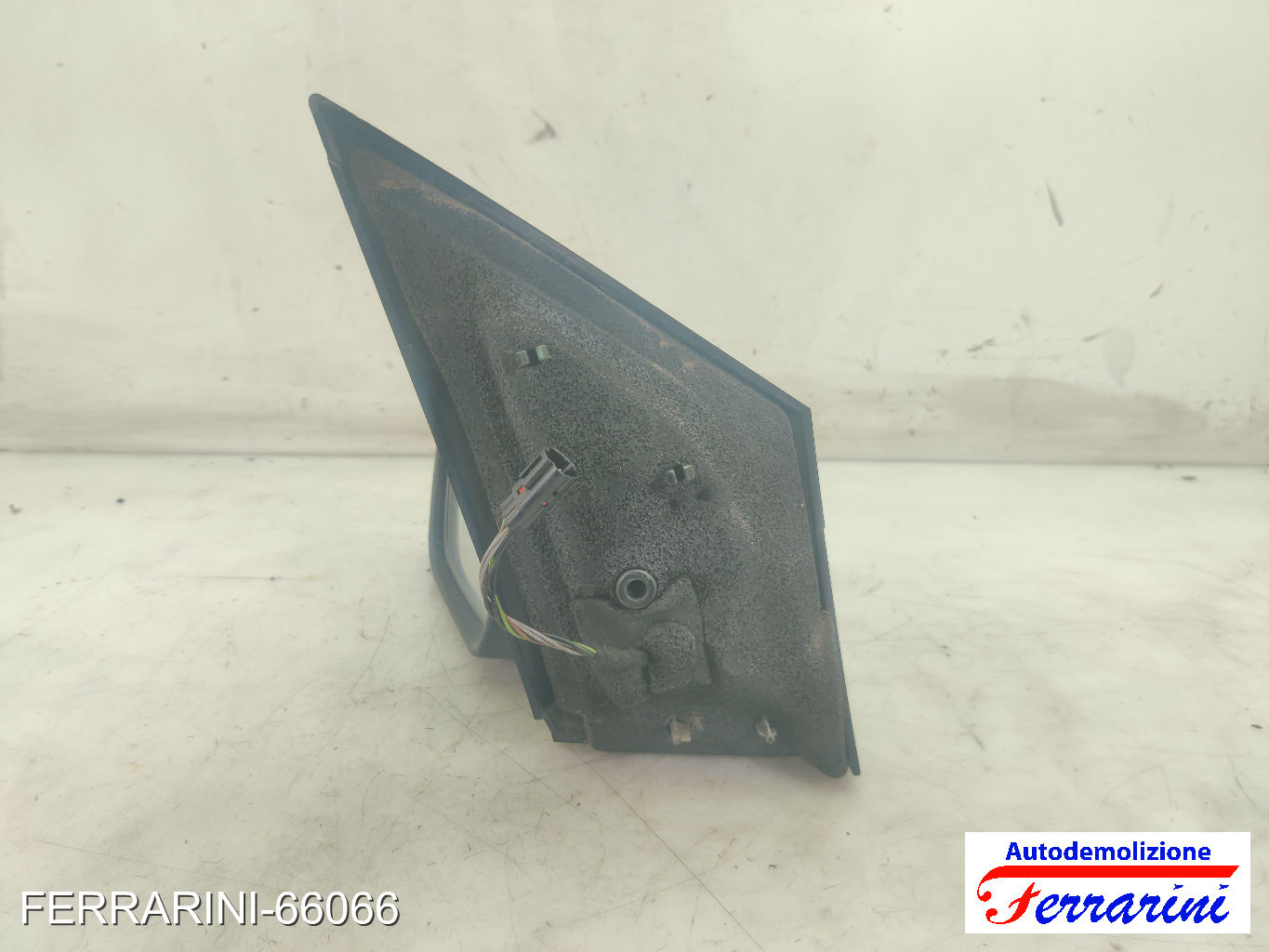 Specchietto Laterale FORD FIESTA 5 JD, JH 2001-2008 sinistro, sx