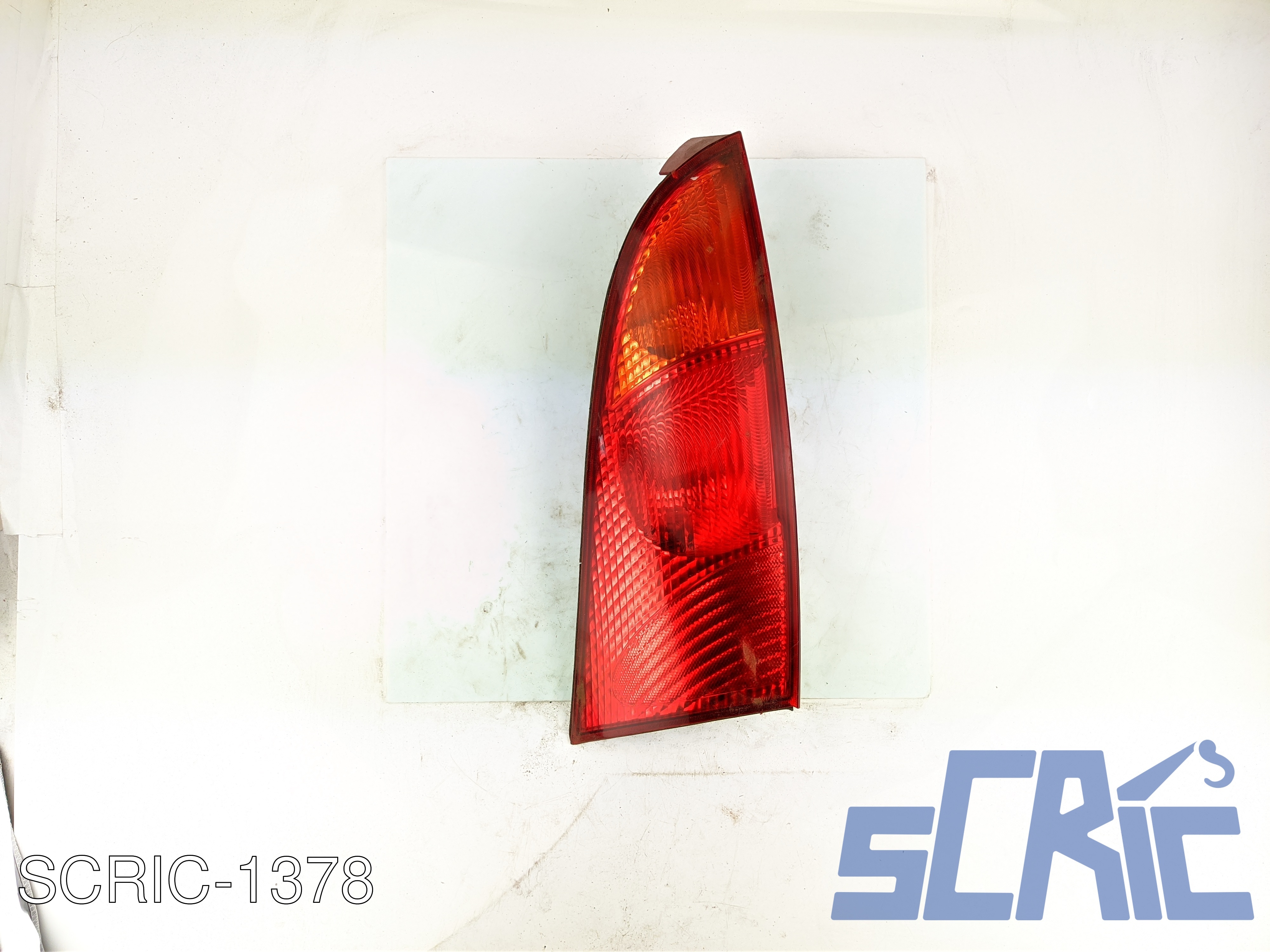 Fanalino Stop Posteriore FORD FOCUS DAW, DBW 1998-2004 sinistro, sx, posteriore