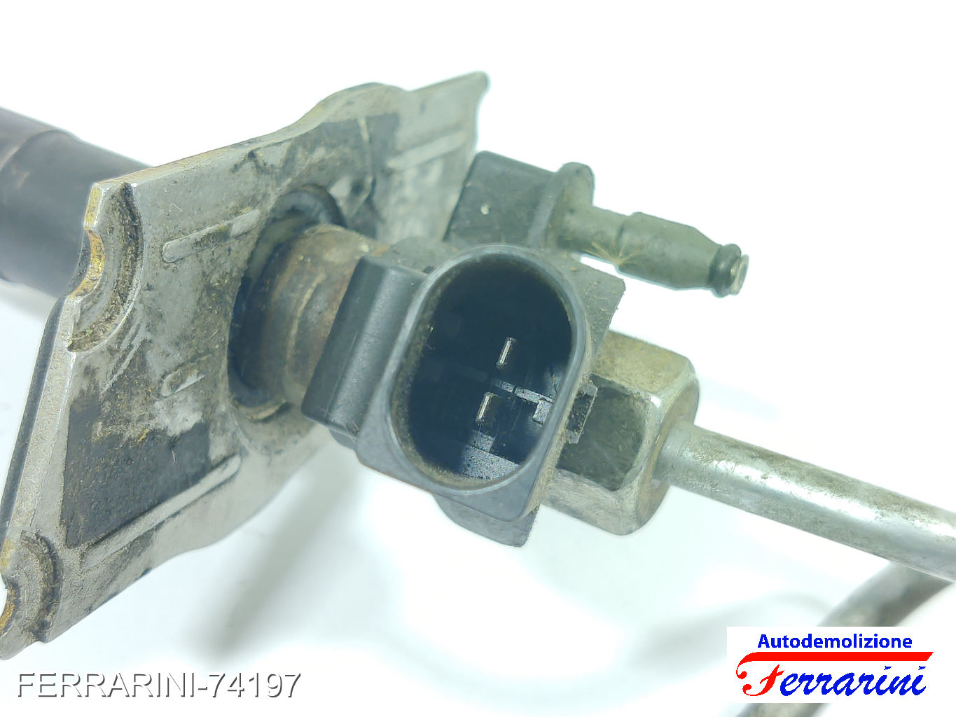Iniettore VW GOLF 6 5K1 2.0 TDI 2008-2013 0986435360, 03L130277C, 03L130277