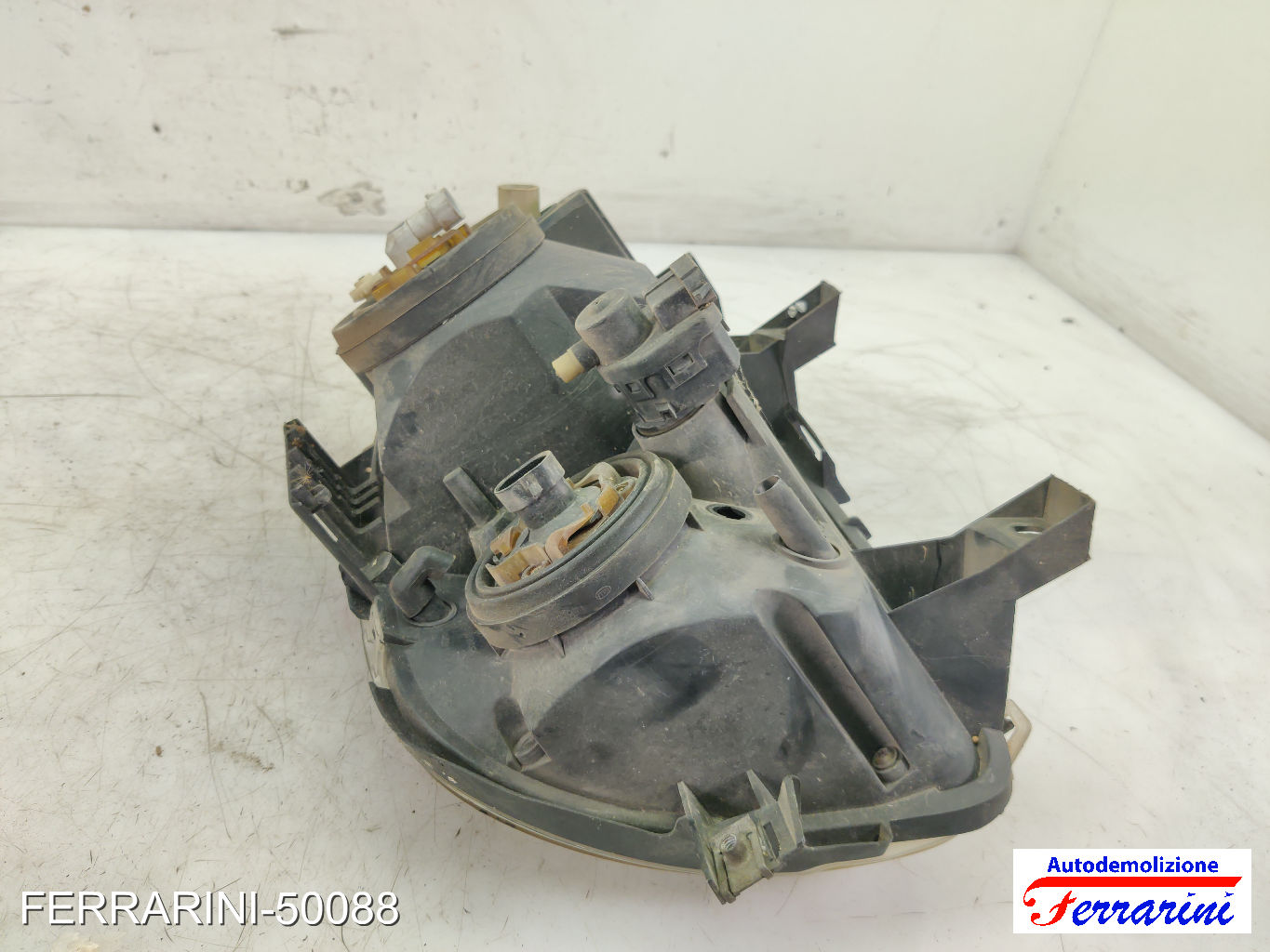 Faro Anteriore RENAULT CLIO 2 BB, CB 2001-2016 destro, dx 260104030R, 7701045169
