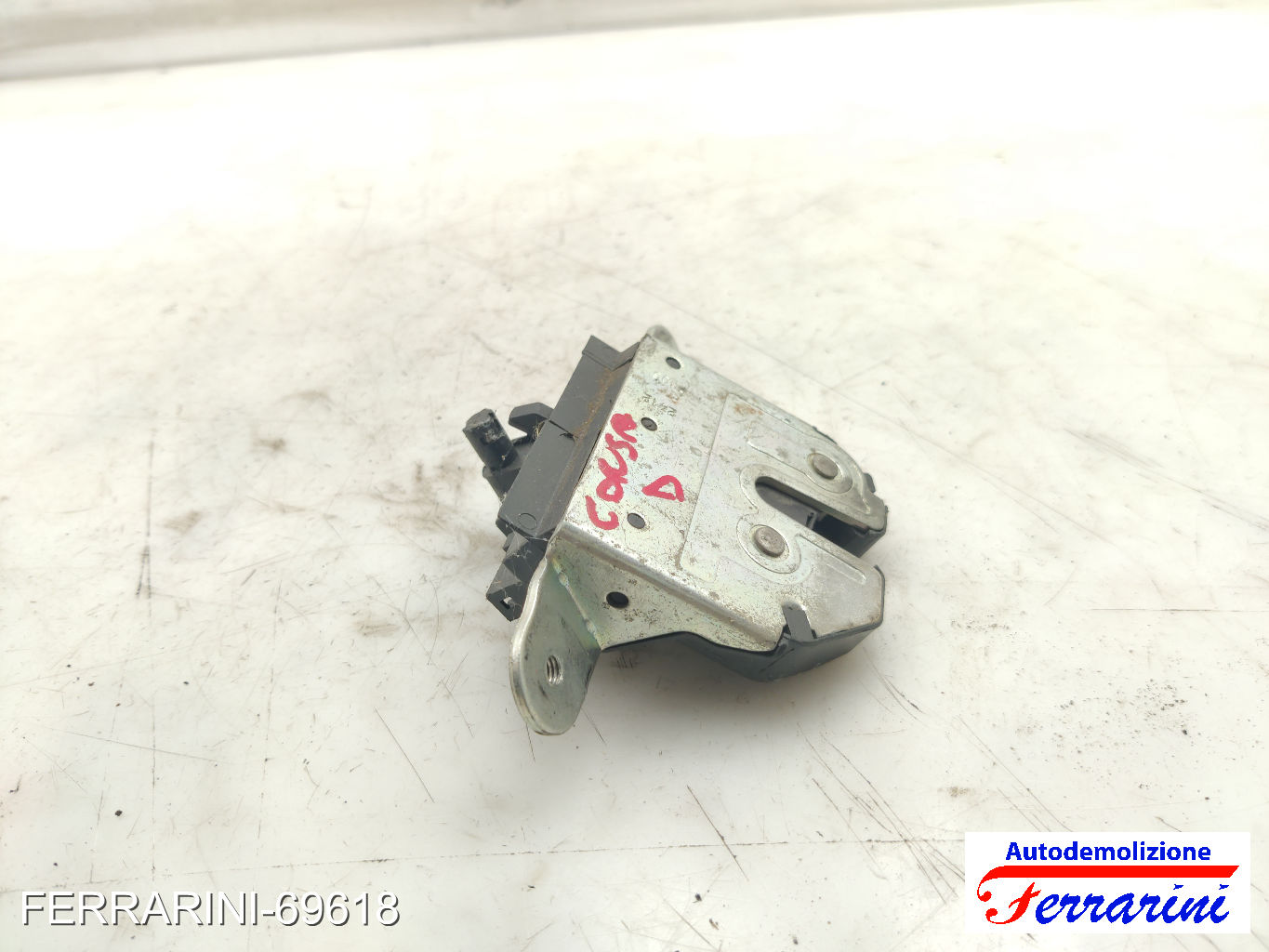 Chiusura Serratura Portellone OPEL MERIVA B S10 2010-2014 13317445, 39021416