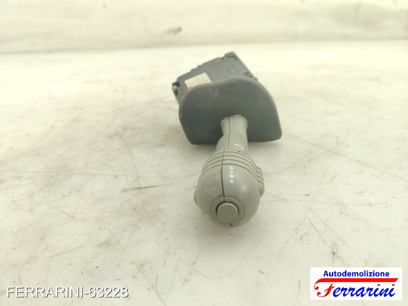 Leva Tergicristalli RENAULT TWINGO 1 C06 1996-2007 7701046628, 61570020
