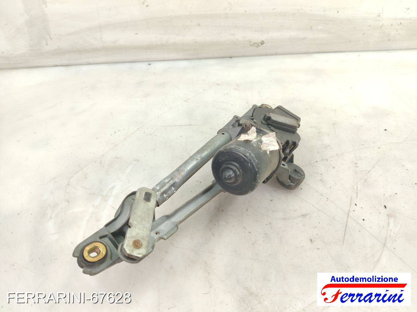 Spazzacqua Motorino Tergicristallo PEUGEOT 107 PM, PN 2005-2014 anteriore