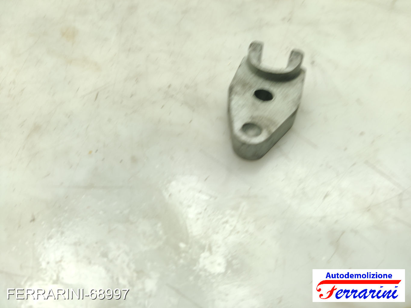 Staffa iniettore Supporto CFW VW POLO 6C1, 6R1 1.2 TDI 2009-2023 03P130216