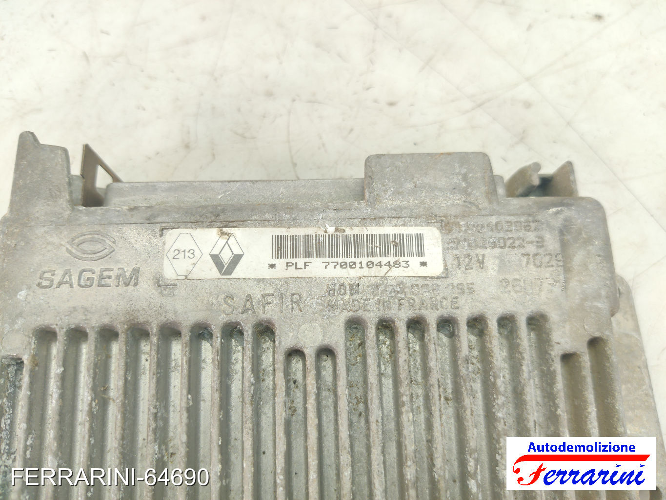 Centralina Motore RENAULT CLIO 1 5/357, B/C57 1.2 1996-1998 7700104483 6