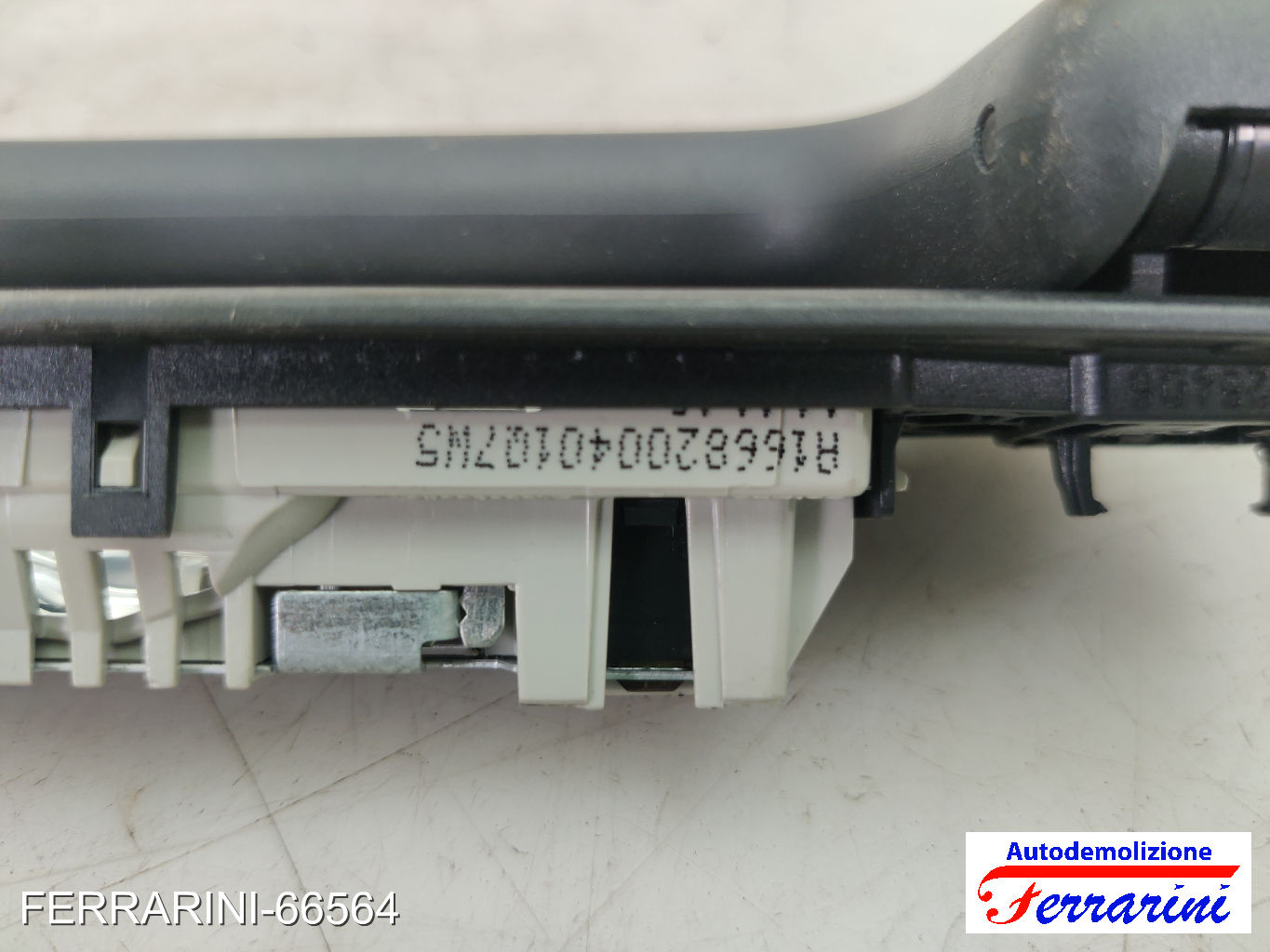 luce di cortesia Maniglia Tetto MERCEDES CLASSE B W242, W246 2011-2014 sinistro