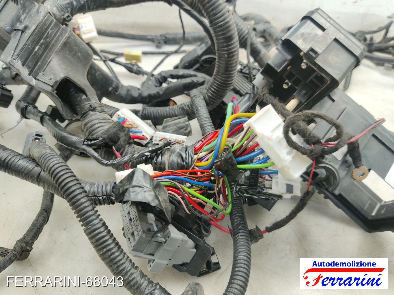 Cablaggio Motore HYUNDAI I10 BA, IA 1.0 2013-2023 91110B9000 11