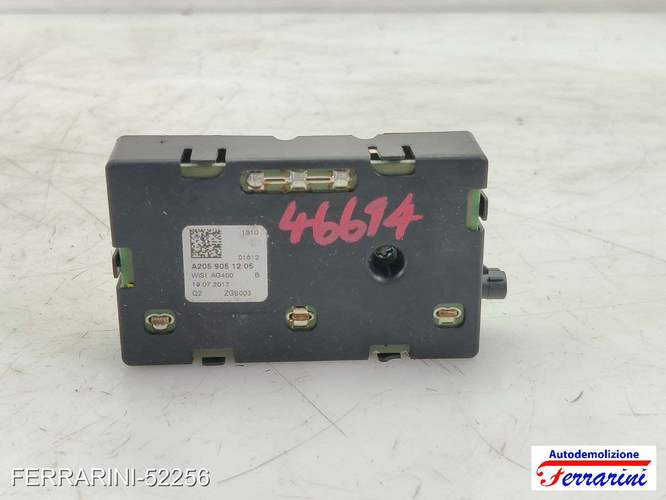 Centralina amplificatore antenna MERCEDES CLASSE C S205 2015-2018 A2059051205 7