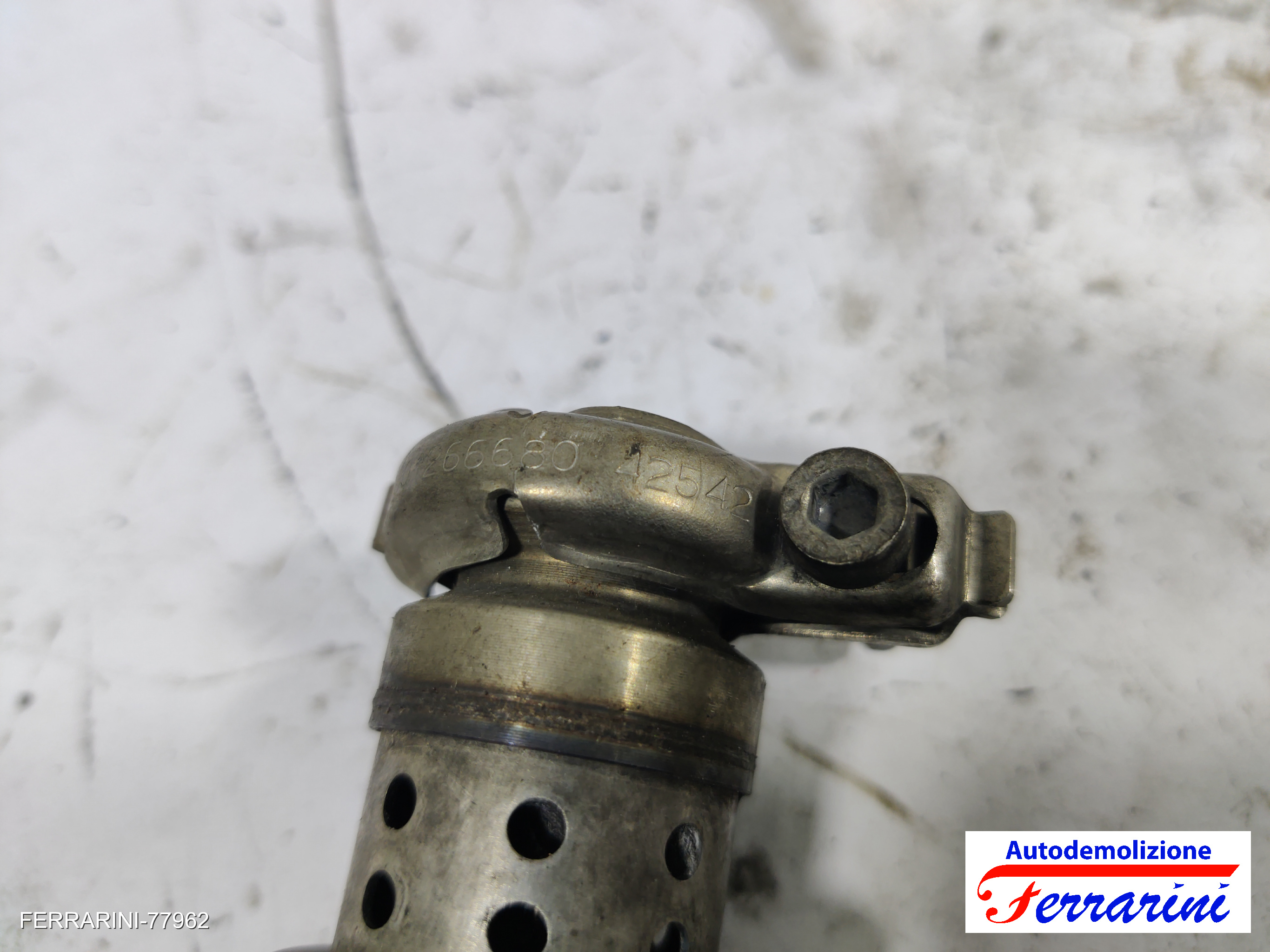 Iniettore PEUGEOT 308 2 L3, LB, LH, LP, LW 1.6 HDI 2013-2021 9802763880, 42542 7