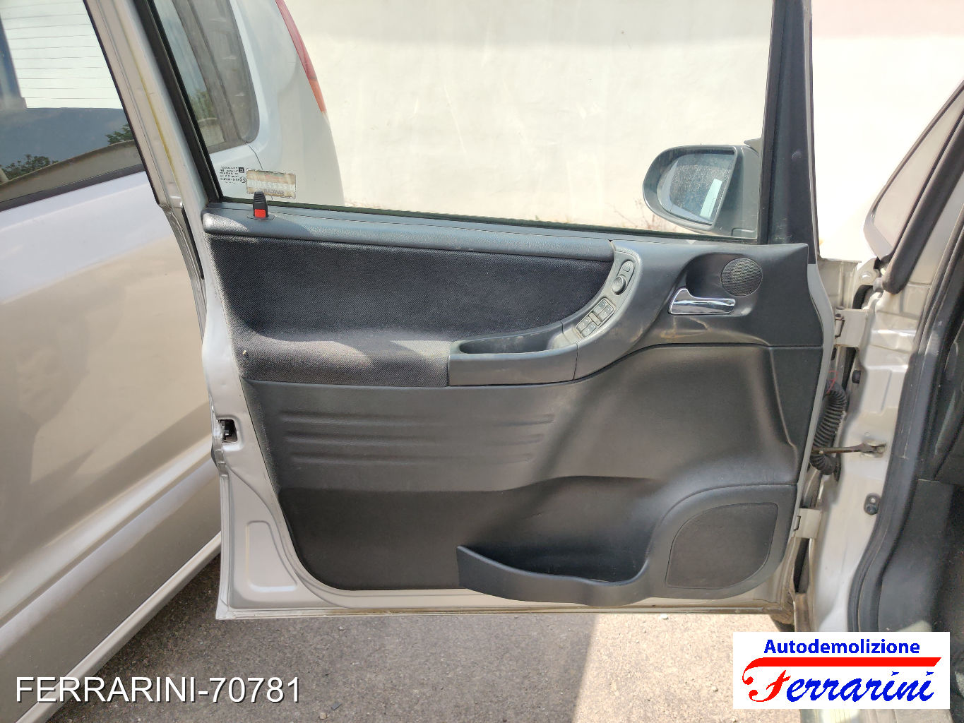 Opel Zafira A 43