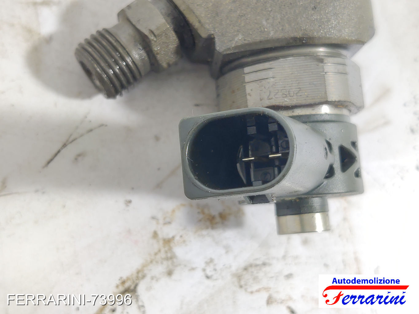 Iniettore VW GOLF 7 5G1, BE1, BE2, BQ1 2.0 TDI 2012-2020 04L130277E, 04L130277AK