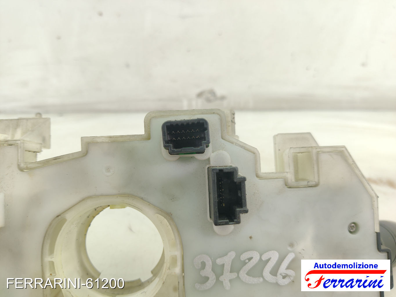 Devioluci RENAULT SCENIC 3 JZ0/1 2009-2023 255670019R, 255670042R, 2556700194 7