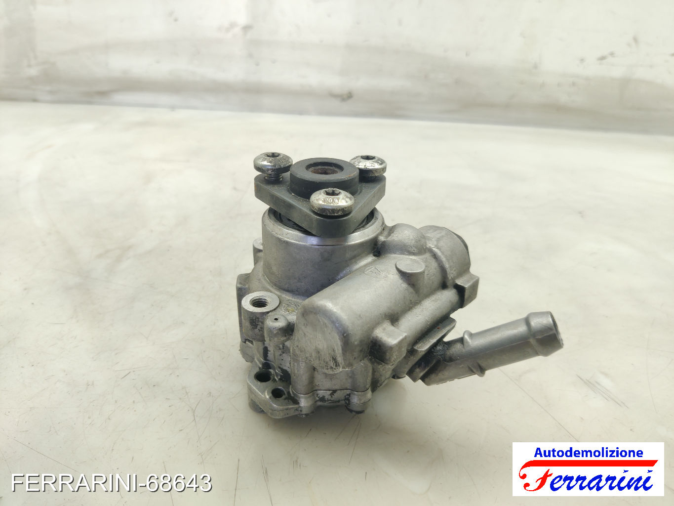 Pompa Servosterzo VW PASSAT VARIANT 3B6 1.9 TDI 2000-2005 8E0145153J