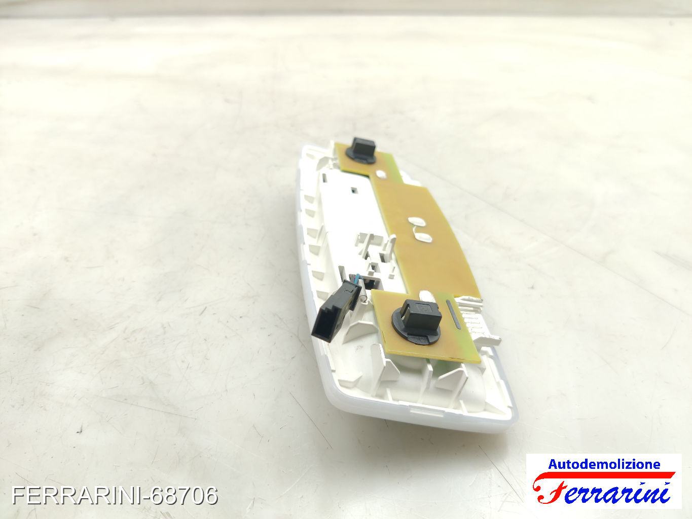 Plafoniera BMW X1 F48 2015-2023 anteriore, frontale centrale, ant 63319355400