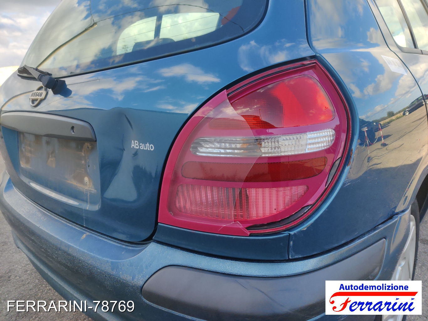 Nissan Almera 2 57