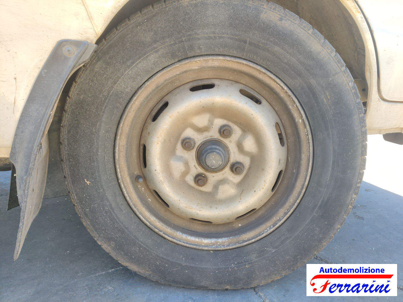 Nissan Vanette C22 2.0 D 67CV 1991-1995