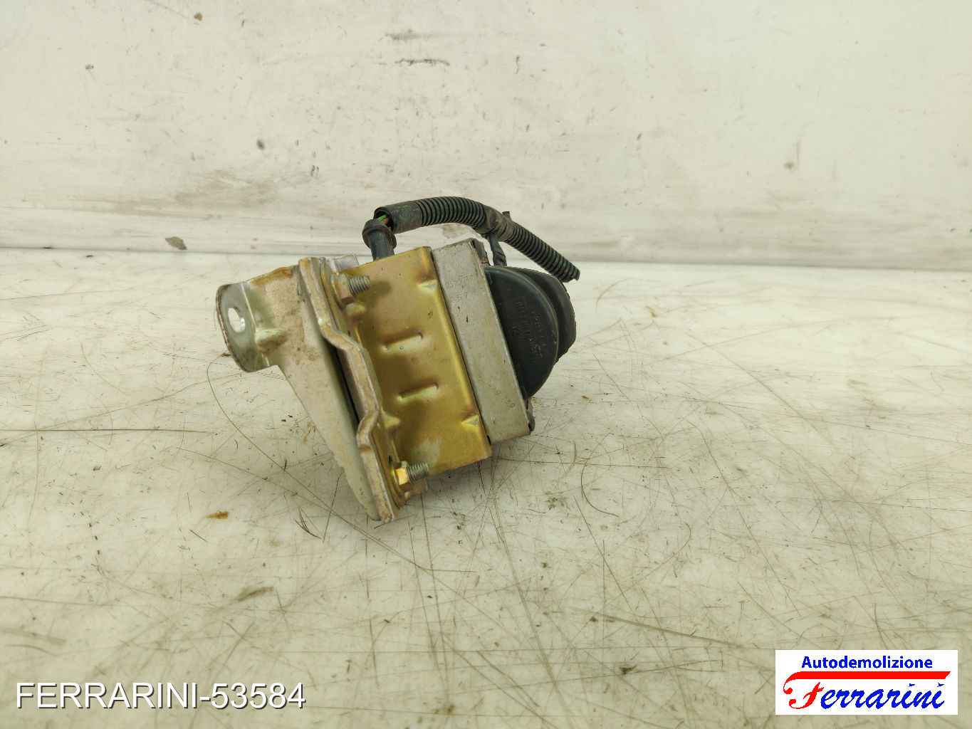 Bobina Di Accensione OPEL CORSA B S93 1.4I 1993-2000 1208003, 1103872 8