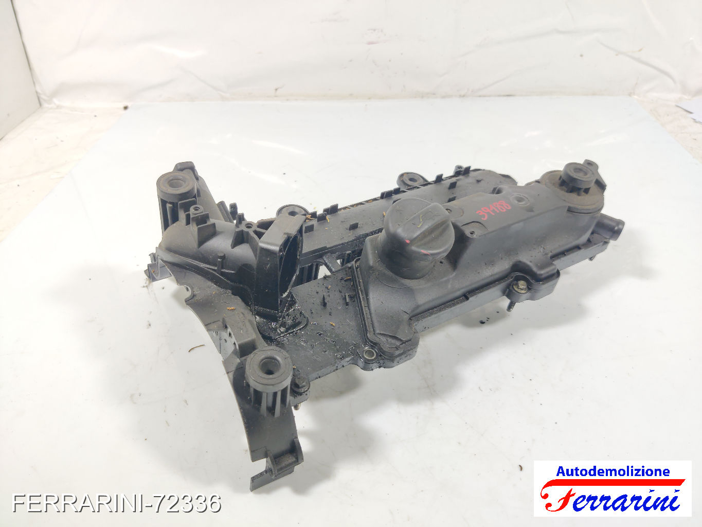 F6JB Coperchio Punterie Valvole FORD FIESTA 5 JD, JH 1.4 TDCI 2001-2008 1508414 9
