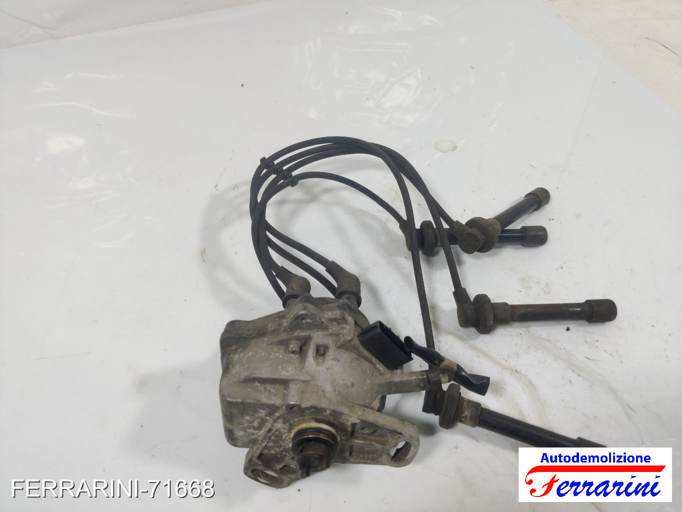 Spinterogeno Distributore NISSAN MICRA 2 K11 1.3I 16V 1992-2000 3310058B10