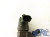 Iniettore ALFA ROMEO GT 937 1.9 JTD 2003-2010 0445110111, 55193808, 73503097