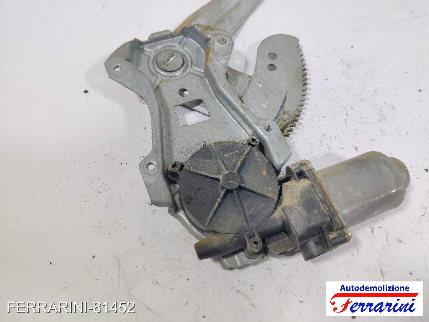 Motorino E Meccanismo Alzavetro Retro Destra 11