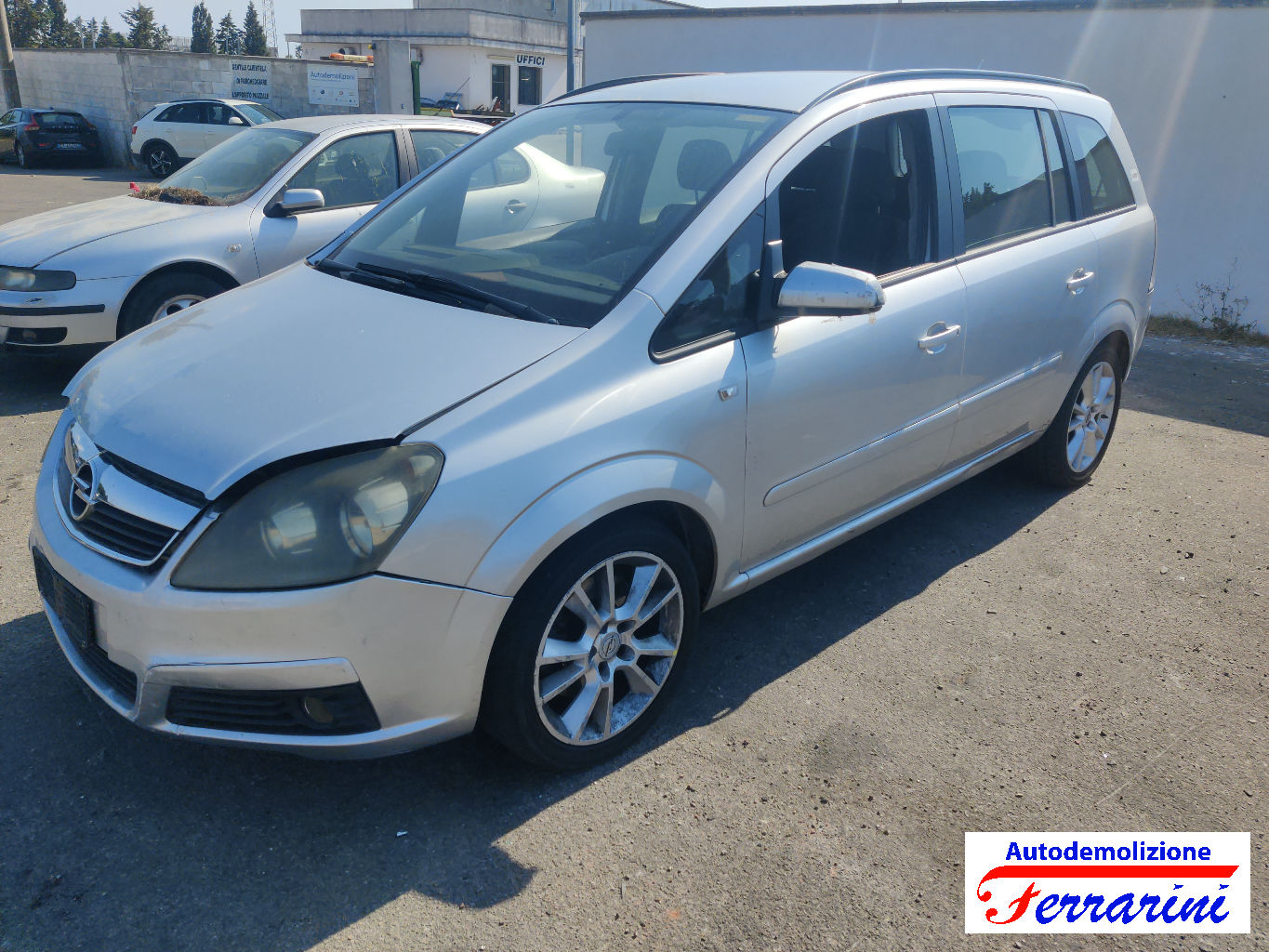 Opel Zafira B 73