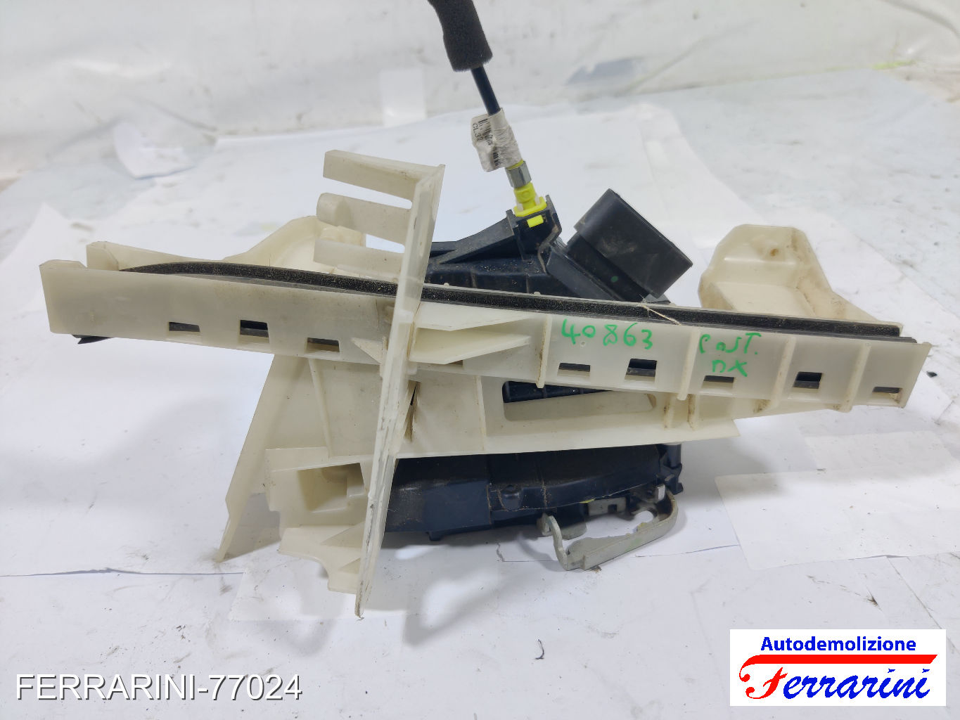 Serratura Porta FORD EDGE 2015-2018 destro, dx, posteriore, post FT4AA26412BE