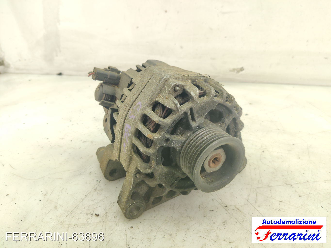 Alternatore PEUGEOT 206 2A/C 1.4I 1998-2012 9642879980, 5702A2, 2542484A