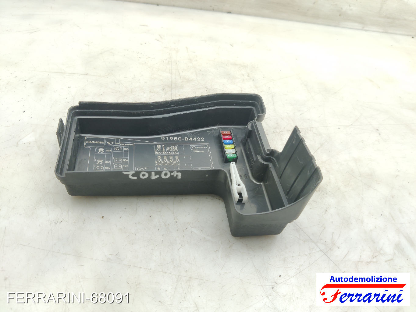 coperchio fusibili anteriore HYUNDAI I10 BA, IA 1.0 2013-2023 91950B4422, 40102