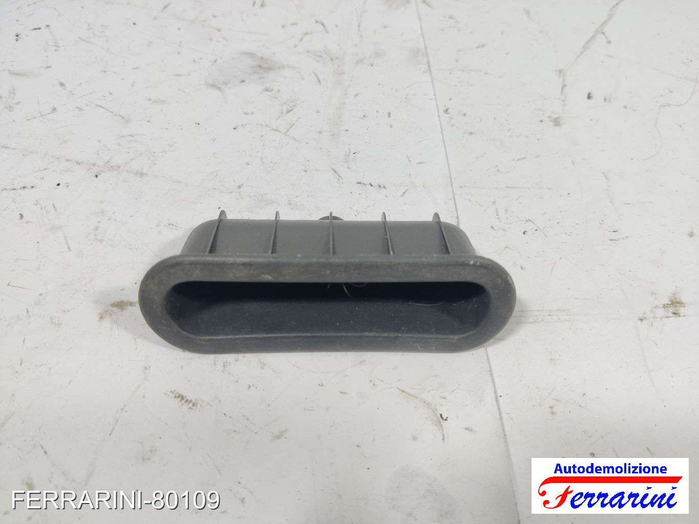 Vani Portaoggetti E Scomparti DACIA SANDERO 2009-2012 8200739461