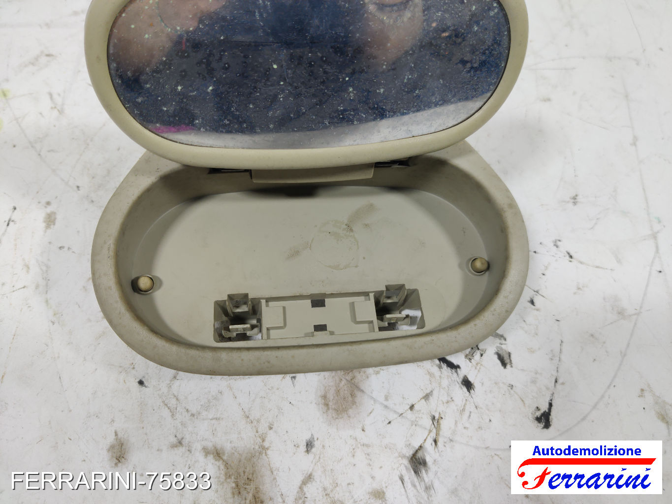 Plafoniera RENAULT SCENIC 3 JZ0/1 2009-2023 8200105136