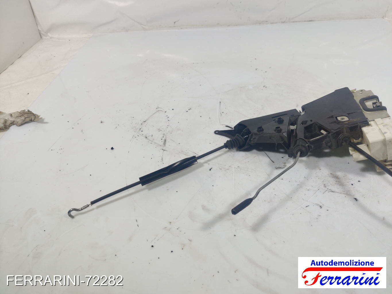 Serratura Porta MERCEDES CLASSE B W245 2005-2011 sinistro, sx, frontale