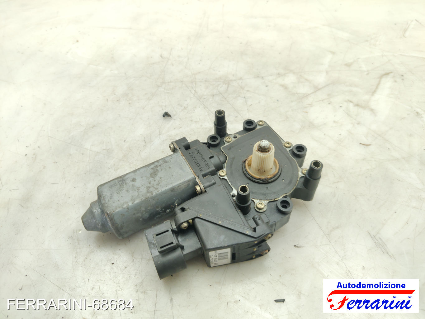 Motorino Alzavetro AUDI A4 AT 8D5 1.9 TDI 1996-2001 8D0959802B, 8D0959802E