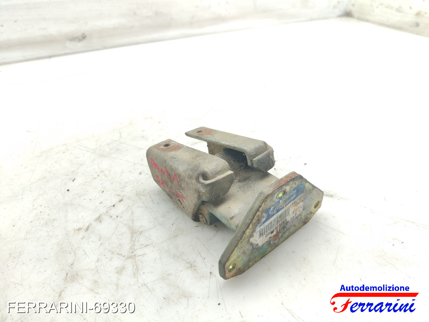 Cerniera Porta FIAT PANDA 141 1982-2004 Frontale Sinistra 7542981