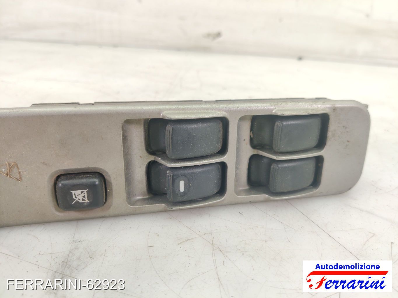 Pulsantiera Tastiera Alzavetro MITSUBISHI PAJERO SPORT 1 K7, K9 1998-2007 9