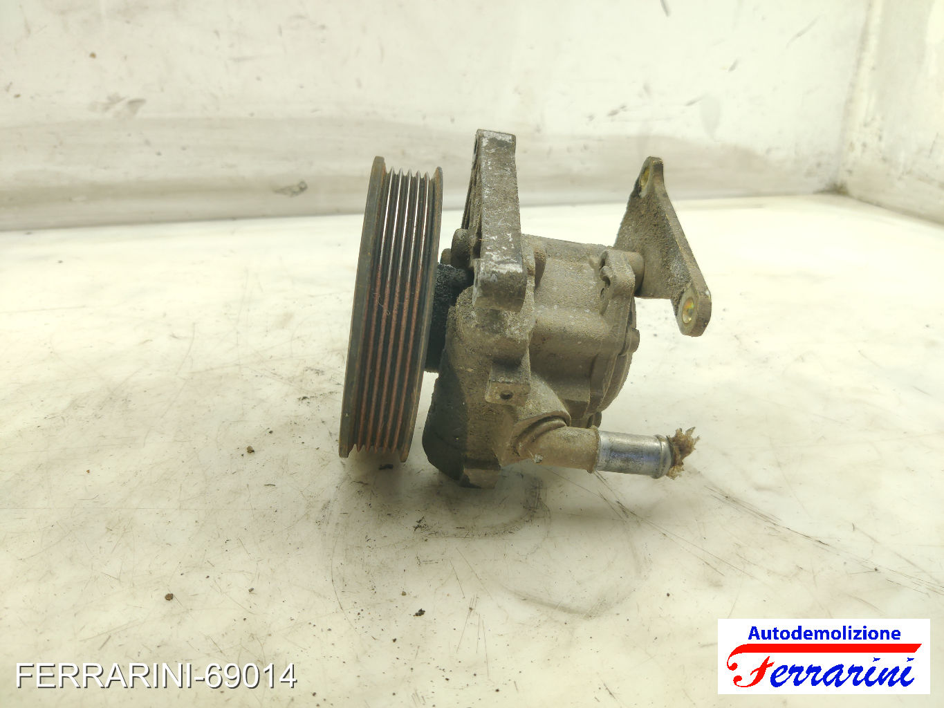 Pompa Servosterzo MERCEDES VITO 638/2 V 230 1996-2003 0024662901, 0024663001