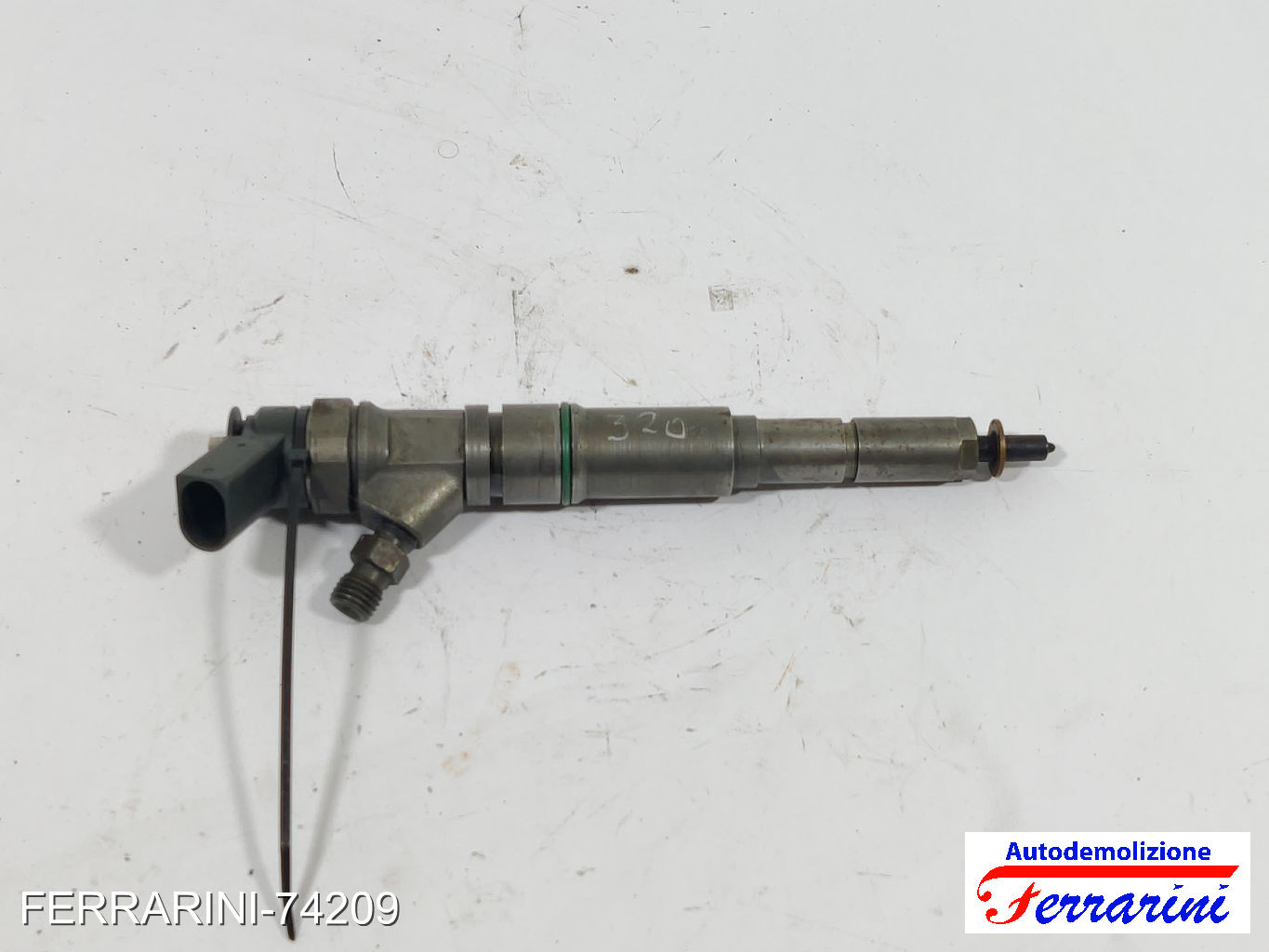 Iniettore BMW 3 TOURING E46 320D 2001-2005 13537794334, 0445110080