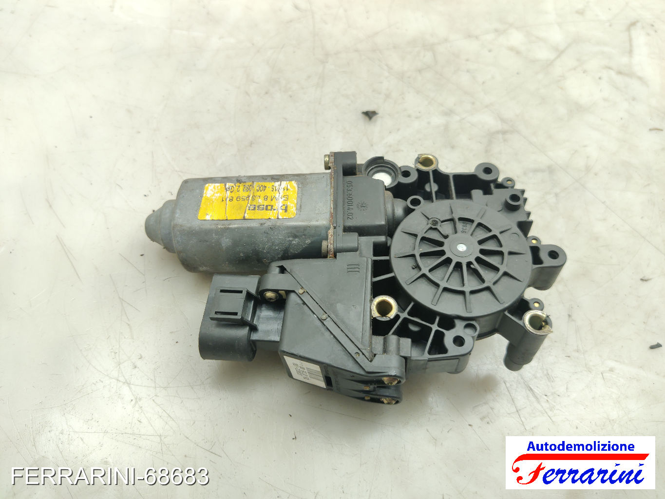 Motorino Alzavetro AUDI A4 AT 8D5 1.9 TDI 1996-2001 8D0959802E, 8D0959802G