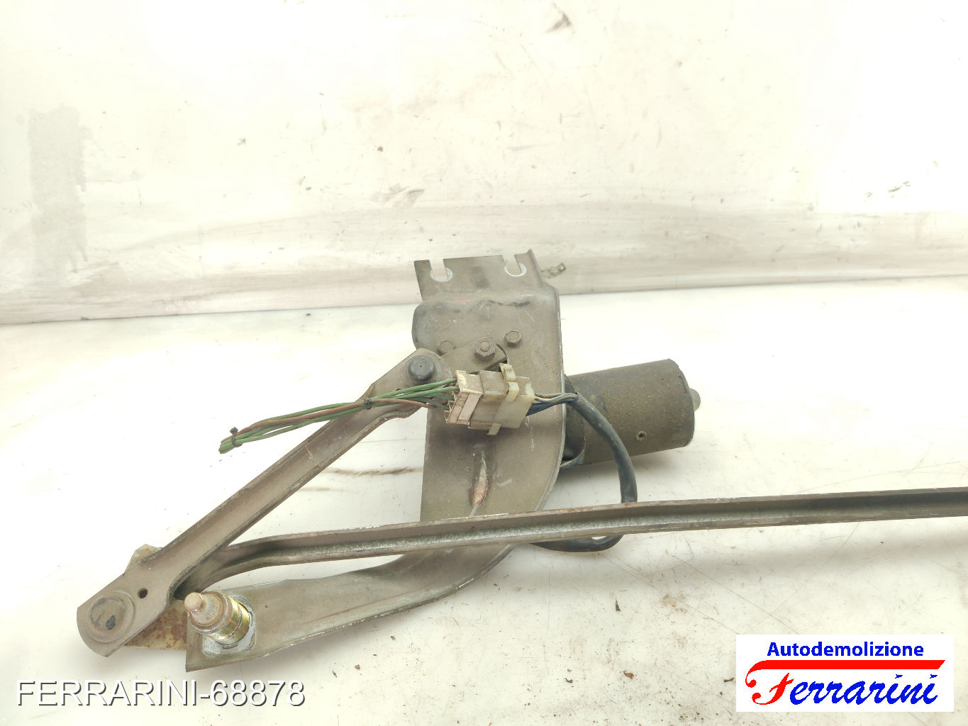 Spazzacqua Motorino Tergicristallo IVECO DAILY 2 AUTOBUS 1991-1996 anteriore