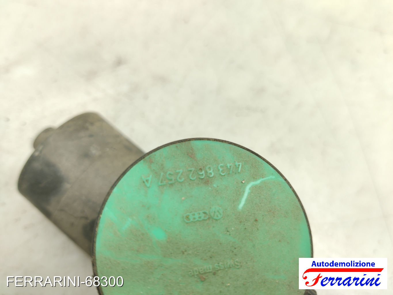 Compressore Chiusura Centralizzata VW GOLF 2 19E, 1G1 1983-1991 443862257A