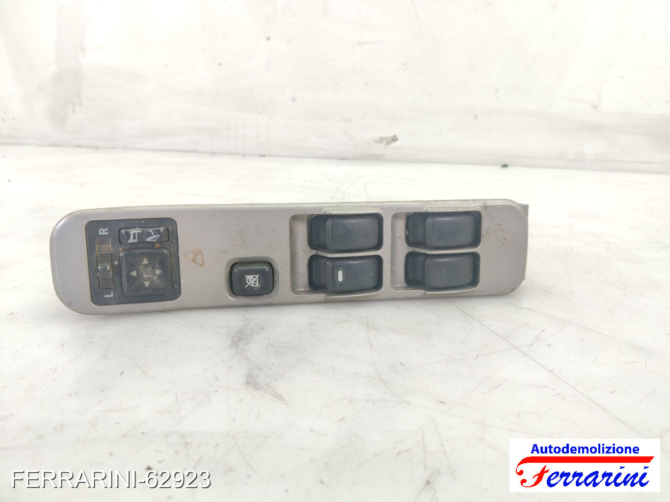 Pulsantiera Tastiera Alzavetro MITSUBISHI PAJERO SPORT 1 K7, K9 1998-2007