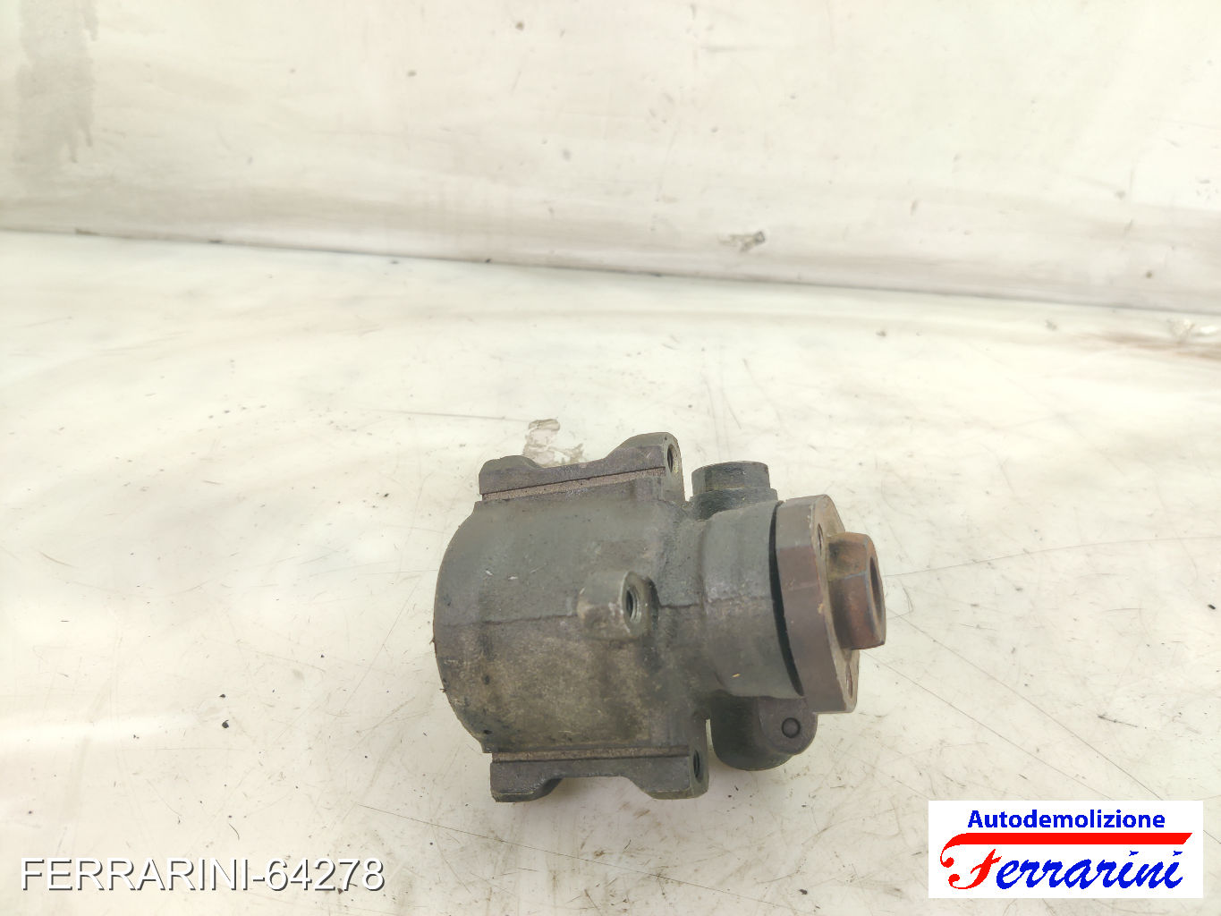 Pompa Servosterzo VW POLO 6N2 1.4 16V 1999-2001 030145157D, 030145157