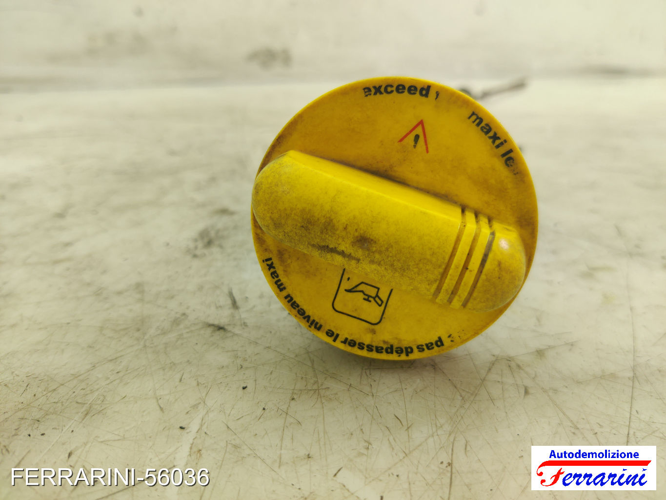tappo carico olio motore RENAULT MEGANE 3 SW KZ0/1 1.5 DCI 2009-2015 8200423392