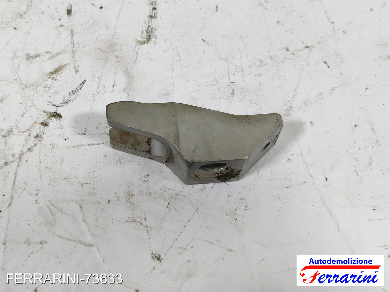 staffa supporto iniettore 198A2000 FIAT BRAVO 2 198 1.6 D MULTIJET 2008-2014