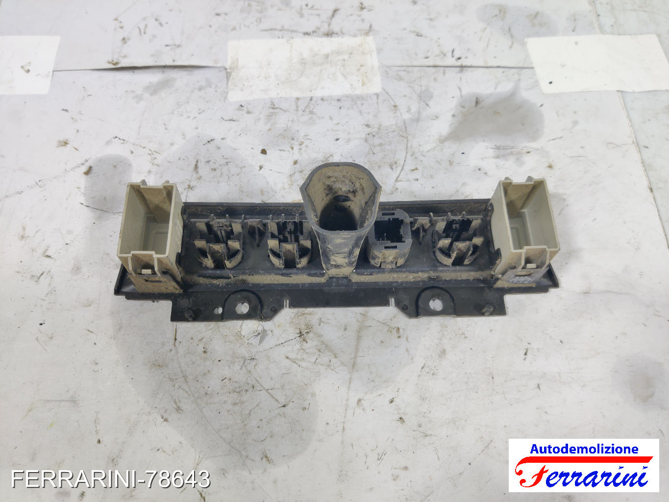 interruttori consolle centrale tetto FORD FOCUS 2 SW DA, DS, FFS 2004-2012