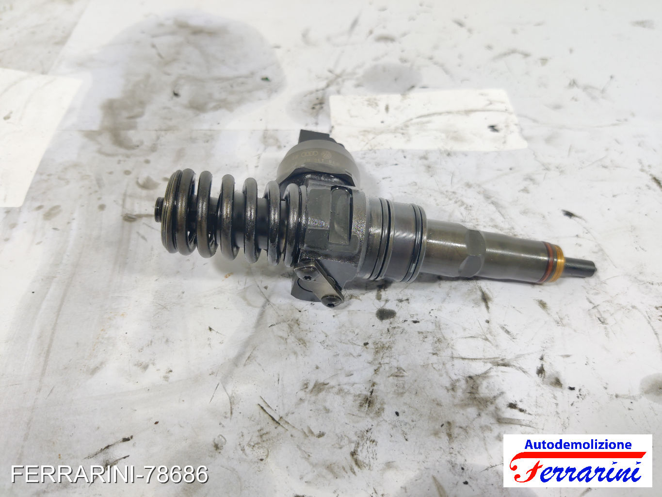 Iniettore VW PASSAT VARIANT 3B6 1.9 TDI 2000-2005 038130073BA, PDB013